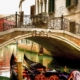 Venezia con ponte e gondole